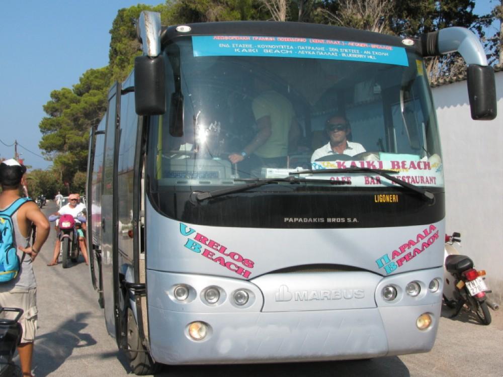 Lignes de bus sur l'île de Spetses